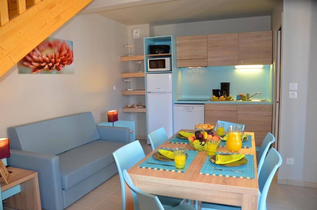 Lagrange Grand Bleu Vacances - Residence La Grenadine Marseillan  Room photo
