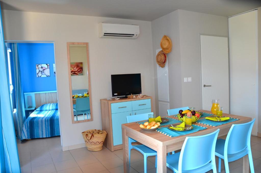Lagrange Grand Bleu Vacances - Residence La Grenadine Marseillan  Room photo