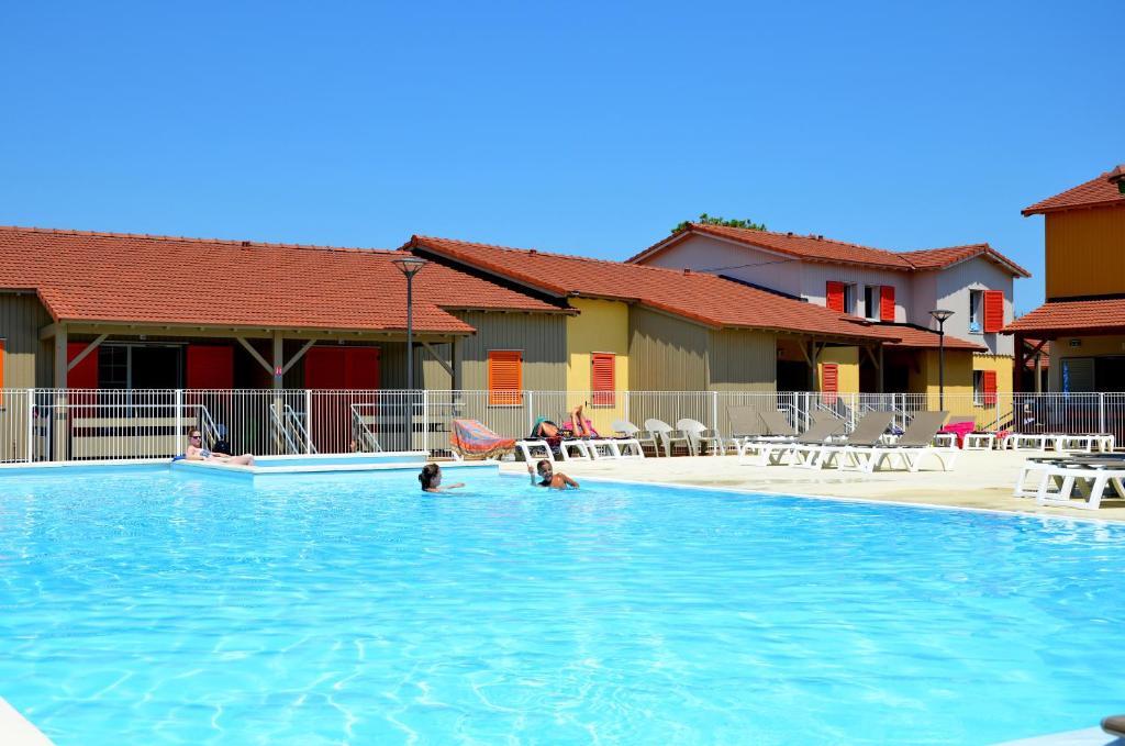 Lagrange Grand Bleu Vacances - Residence La Grenadine Marseillan  Exterior photo